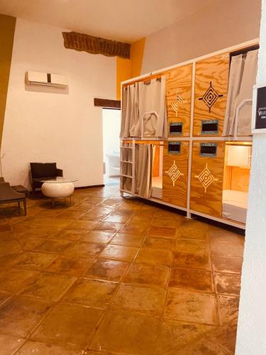 a large room with a large tiled floor in a room at Casa Pepe in Puebla