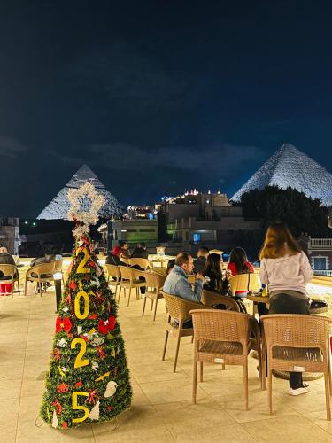 Nespecifikovaný výhled na hory nebo výhled na hory při pohledu z hotelu