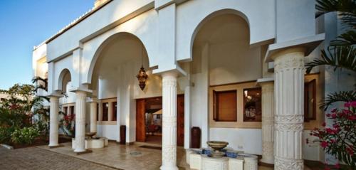 Lantana Galu Beach – Photos 3