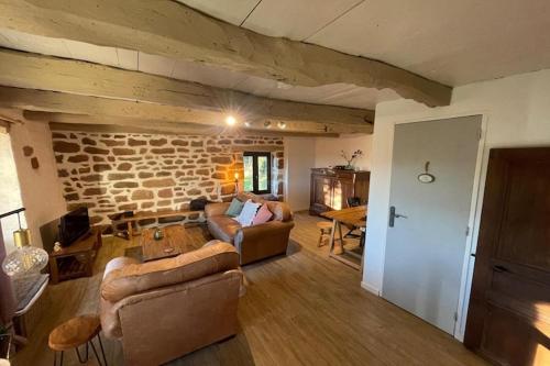 Photo de la galerie de l'établissement Warm cottage in Corrèze-formerly TUI Ferienhaus, à Louignac