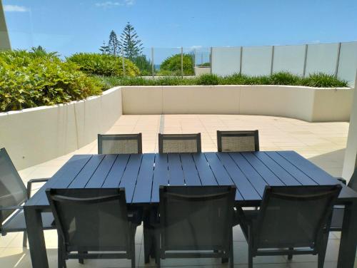 Balkoni atau teres di Kirra Surf Apartments