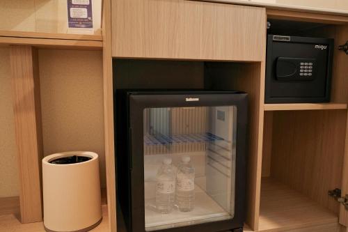 Dapur atau dapur kecil di Shanghai Joyful Star Hotel-Free shuttle bus to Pudong Airport and Disneyland