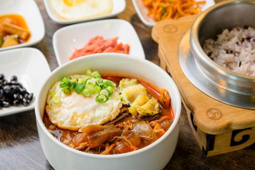 Essen im Resort oder in der Nähe