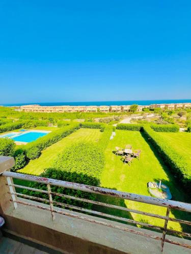 Tilal villa with private garden sea view-4 Room For families only