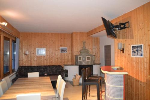 TV a/nebo společenská místnost v ubytování Bergpanorama Ruhla