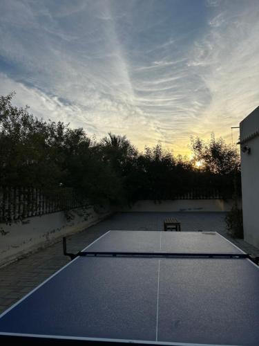 Εγκαταστάσεις για τένις ή/και σκουός στο Farm house, RAK ή εκεί κοντά