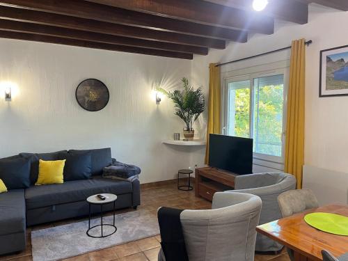 Sur les hauteurs de Labroquère