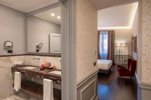The Inn at the Spanish Steps Elegant Collection - The Gem
