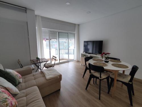 T1 Rosa dos Ventos, A/C & Terrace - Casas & Papéis