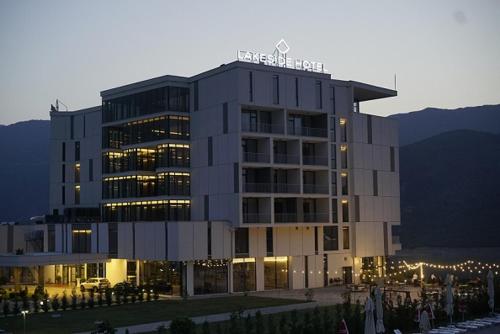 Fotografie z fotogalerie ubytování Hotel Lakeside v destinaci Vrbnica