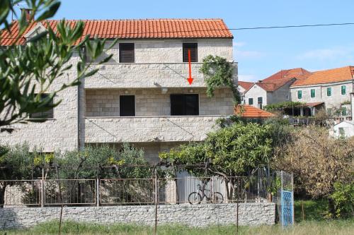 Το κτήριο όπου στεγάζεται  το διαμέρισμα