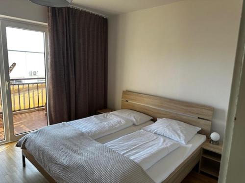 Postel nebo postele na pokoji v ubytování BlueBird Bed & Breakfast