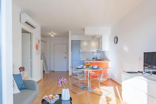 Golden Tulip Apartment
