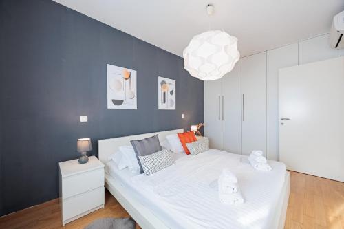 Golden Tulip Apartment