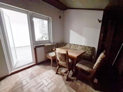 Χώρος καθιστικού στο Work & Stay in Rodenbach