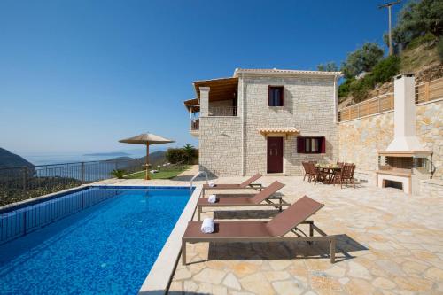 Gallery image of Αthina Villas in Fternón