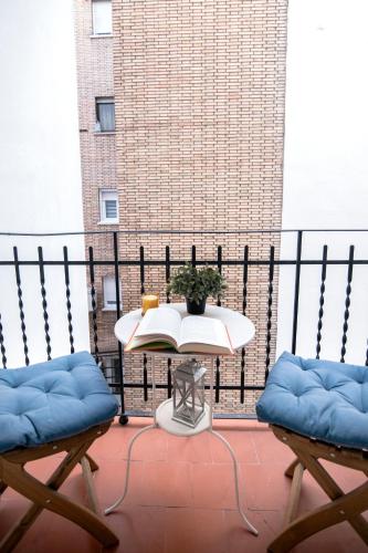 8Rooms Madrid, smart self check-in rooms