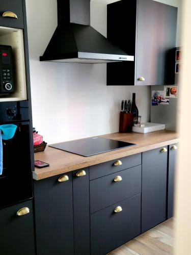 Photo de la galerie de l'établissement Appartement cosy et calme, ideal couple, à10 min à pieds du centre ville, à Ajaccio