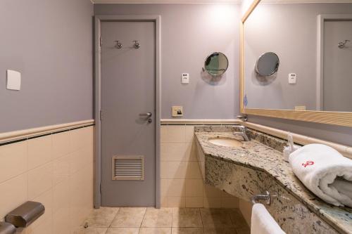 Ένα μπάνιο στο A1 Flats WYM Brooklin