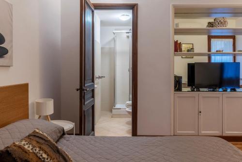 GuestHost - Charming Apartment near Piazza di Spagna