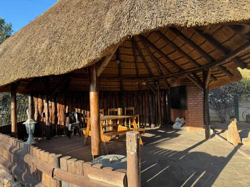 Imagine din galeria proprietății Ramblers Self Catering Accommodation în Windhoek