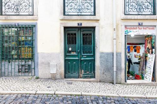 Mourarias Place - Yellow Studio