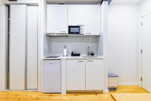Mourarias Place - Yellow Studio