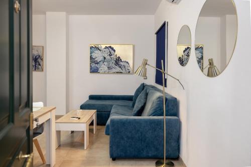 Apartamentos TrianaSol