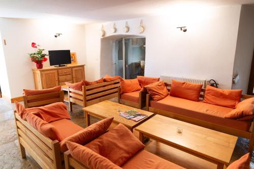 Fotografie z fotogalerie ubytování L'etape 11 personnes du couvent v destinaci Saint-Georges-de-Lévéjac