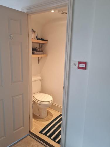 Ένα μπάνιο στο Quiet self contained studio flat near town centre and university