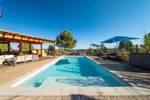 Photo de la galerie de l'établissement Villa Horizon - Exterior SPA with amazing view, à Les Matelles