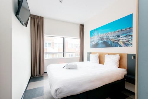 Letto o letti in una camera di easyHotel The Hague Scheveningen Beach