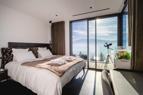 Villa Les Restanquesにあるベッド