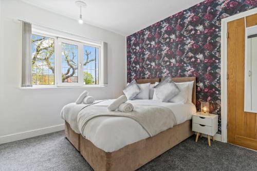 Foto 2 Van Parking - 3 Bedroom Home 2 Kings 2 Singles 4 TO 6 Beds - Fantastic House NR Edgbaston Moseley Kings Heath Digbeth Lawley Middleway Curzon Street- Solihull-NEC-JLR-BHX HS2 Works and More - by Samina Arz Stays 1
