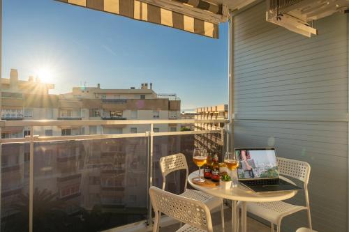 Salou-Danubio-Center-Pool-2bed-PortAvntura-AA-WIFI17