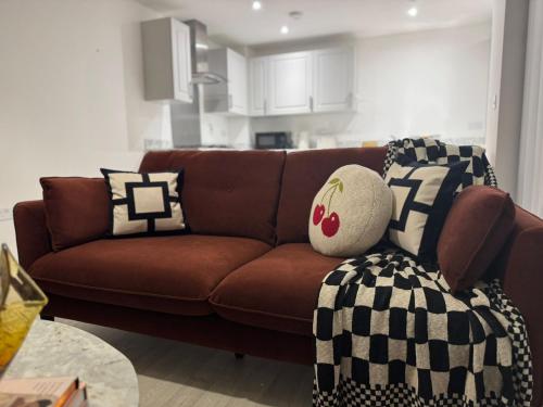 Gallery image of Modern & Elegant with Free Parking & Balcony in Cambourne