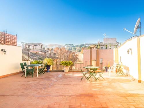 Spacious 2BR in the historic center
