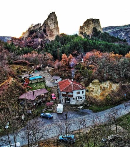 Melnik Pyramids Guesthouse