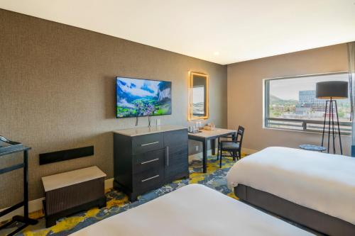 Hotel Lucerna Hermosilloにあるベッド