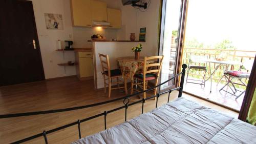 Apartment in Malinska 28