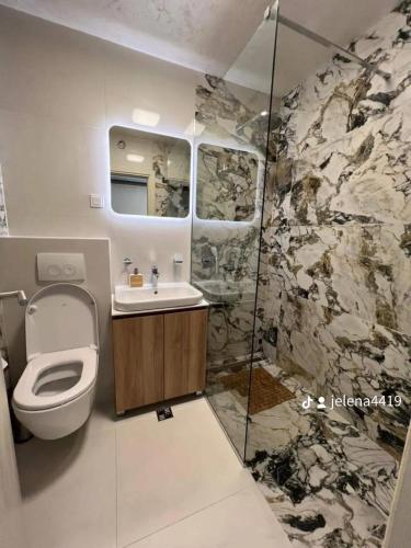 O baie la Apartment MJ