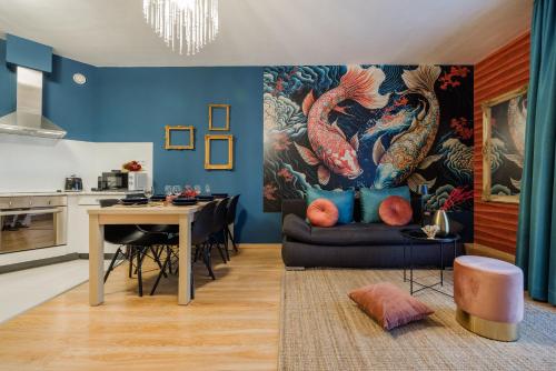 Chic Downtown Getaway