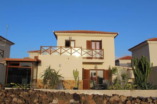 casa Armonía frente a los volcanes