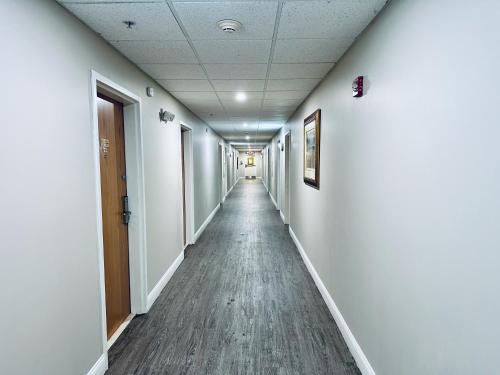 Gambar di galeri bagi Ivey's Motor Lodge di Houlton