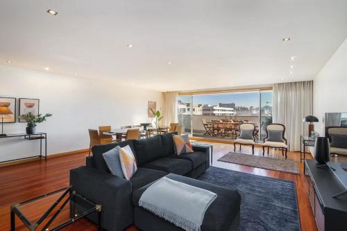 WHome Penthouse Luxe - Views, Terrace & Parking