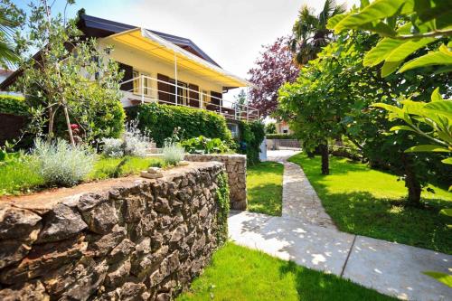 Holiday home in Malinska/Insel Krk 12955