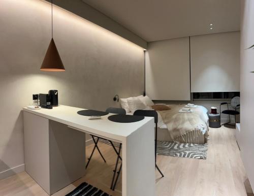 Studio 10
