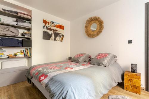 Giường trong phòng chung tại Owasen