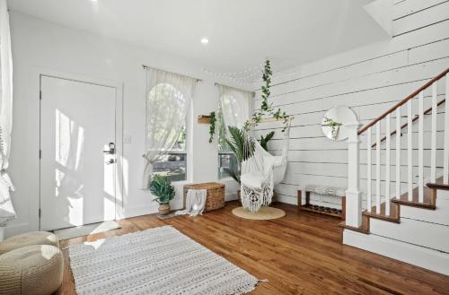 Afbeelding uit fotogalerij van Bishop Arts District Boho Cinema House in Dallas