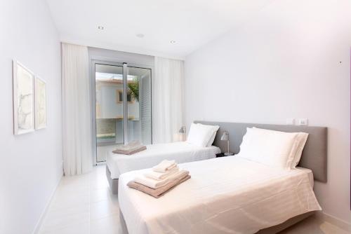 ValMar Ocean and Pool View Apartment